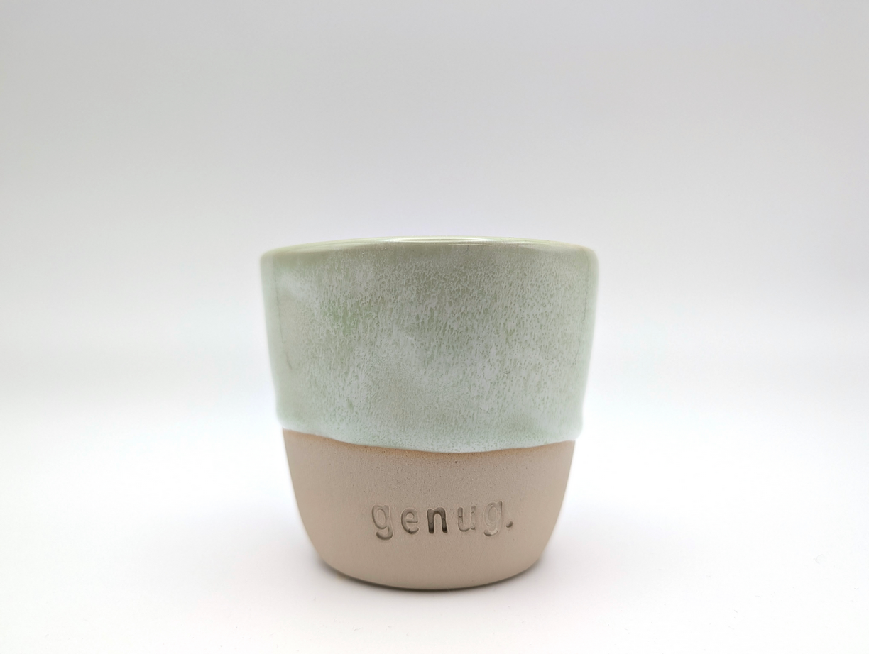 Tasse WortMOMENT "genug.", grün
