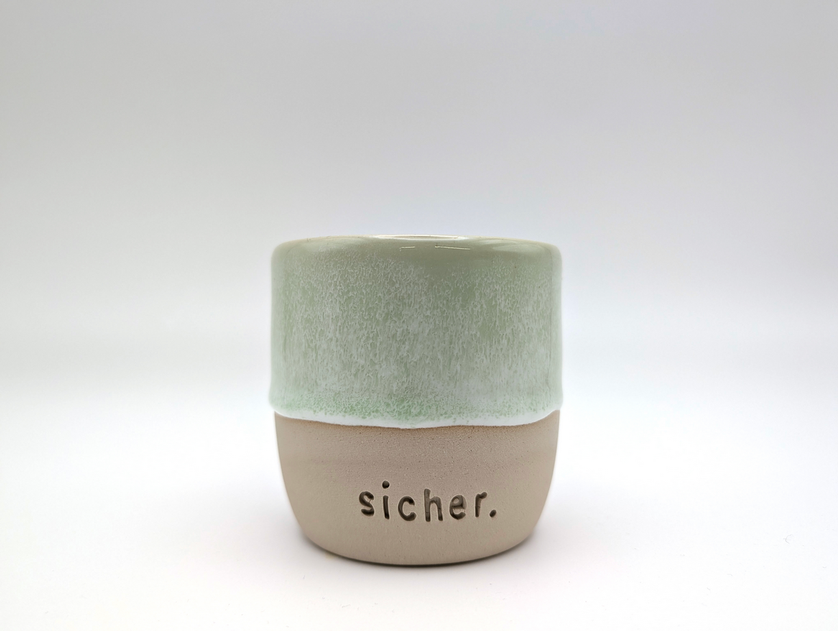 Tasse WortMOMENT "sicher.", grün